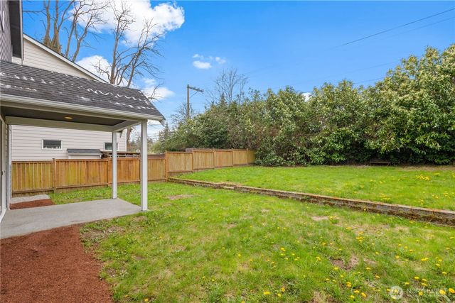 2906 S 135th Street, Tukwila, WA 98168