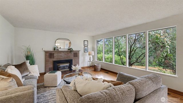 26822 148th Avenue SE, Kent, WA 98042