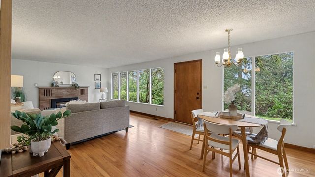 26822 148th Avenue SE, Kent, WA 98042