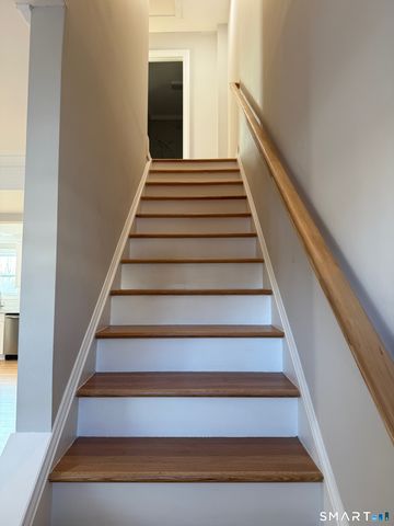 37 Brainerd Road, Branford, CT 06405