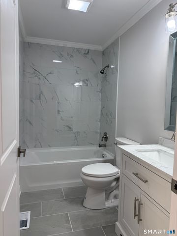 37 Brainerd Road, Branford, CT 06405