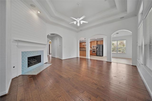 78 W Shale Creek Circle, The Woodlands, TX 77382