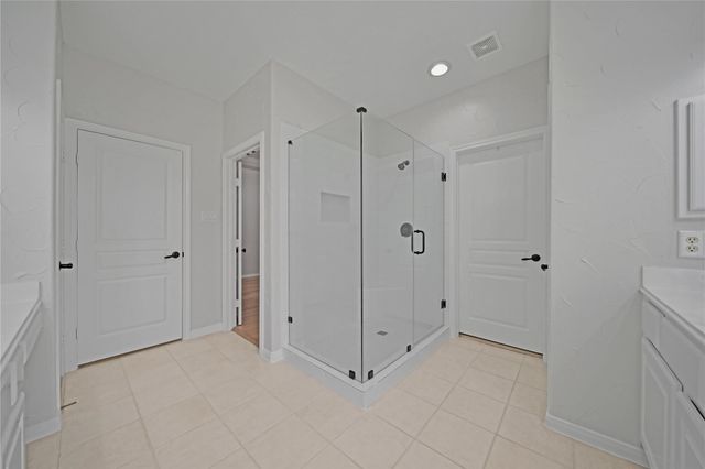 78 W Shale Creek Circle, The Woodlands, TX 77382