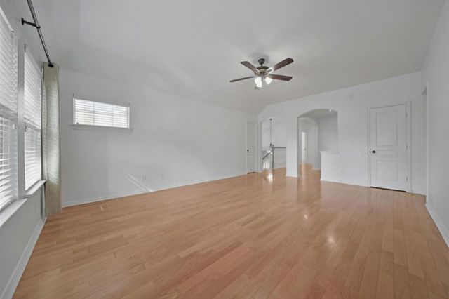 78 W Shale Creek Circle, The Woodlands, TX 77382