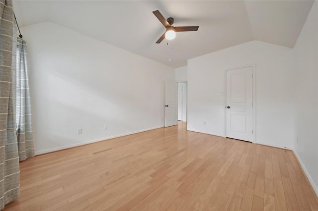 78 W Shale Creek Circle, The Woodlands, TX 77382