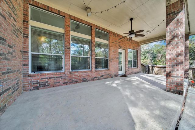 78 W Shale Creek Circle, The Woodlands, TX 77382