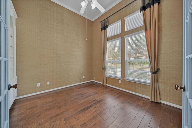 78 W Shale Creek Circle, The Woodlands, TX 77382