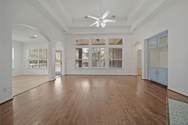 78 W Shale Creek Circle, The Woodlands, TX 77382