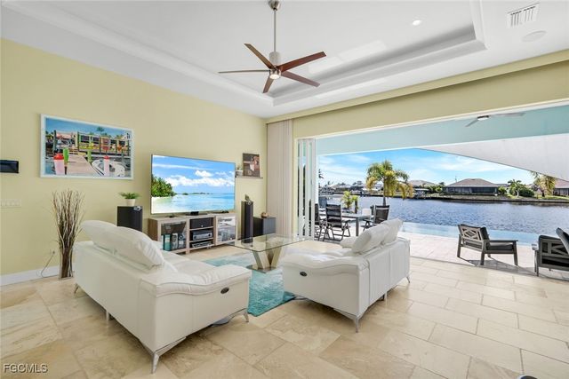 1000 NW 37th PL, Cape Coral, FL 33993