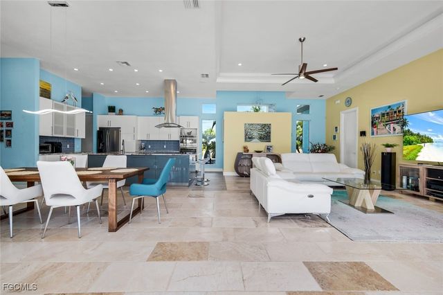 1000 NW 37th PL, Cape Coral, FL 33993