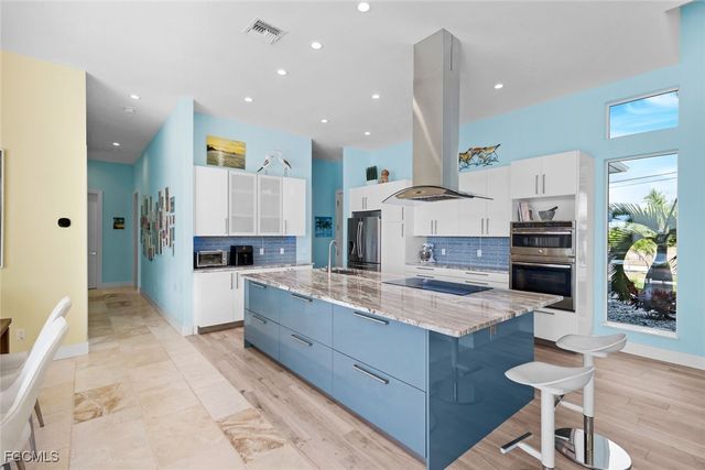 1000 NW 37th PL, Cape Coral, FL 33993