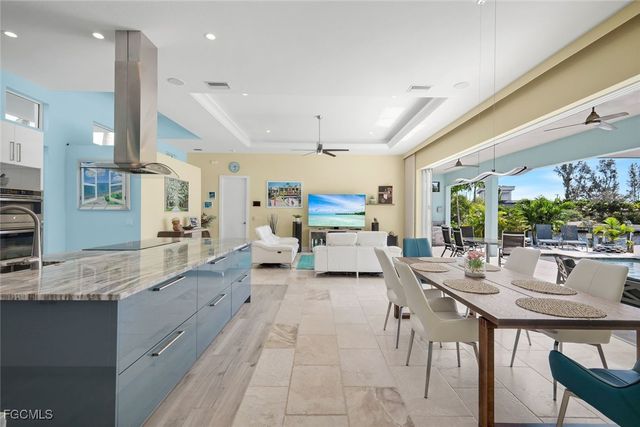 1000 NW 37th PL, Cape Coral, FL 33993