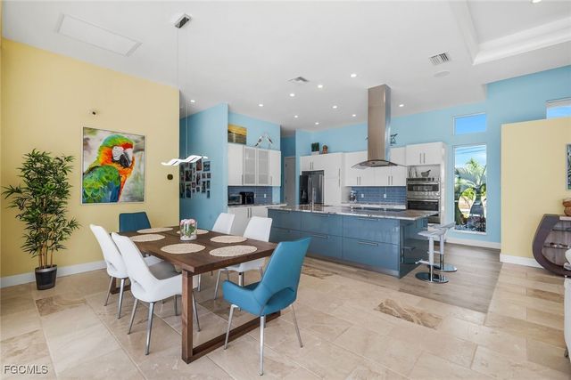 1000 NW 37th PL, Cape Coral, FL 33993