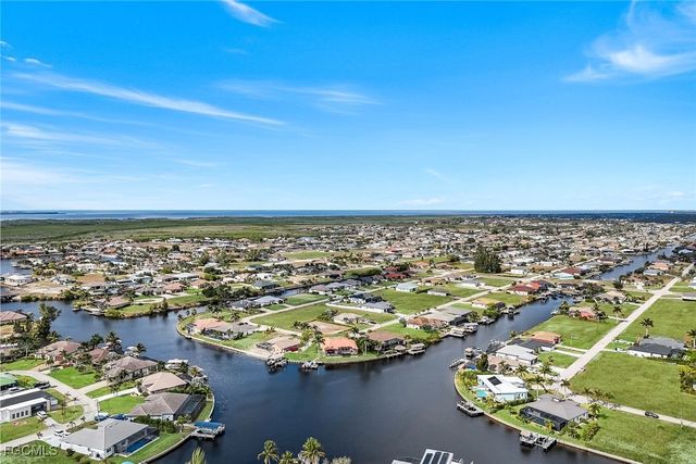 1000 NW 37th PL, Cape Coral, FL 33993