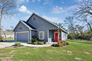 26550 Armadillo Drive, Hempstead, TX 77445