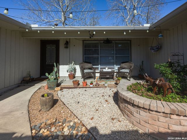 207 Greycliff, Live Oak, TX 78233