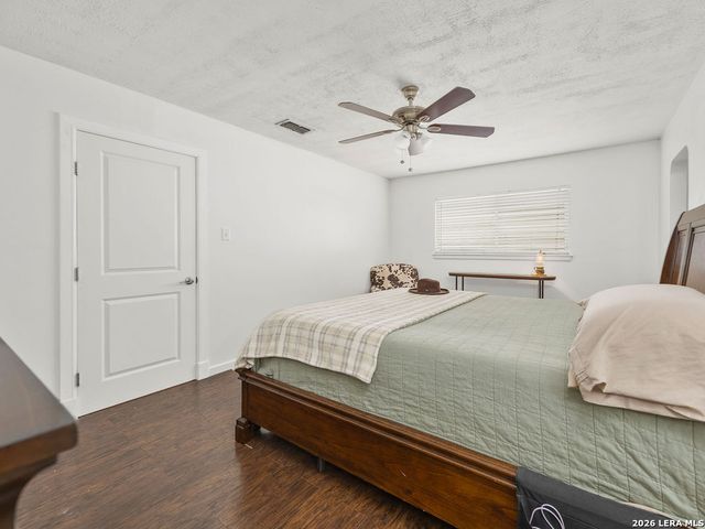 207 Greycliff, Live Oak, TX 78233