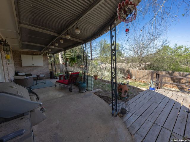 207 Greycliff, Live Oak, TX 78233