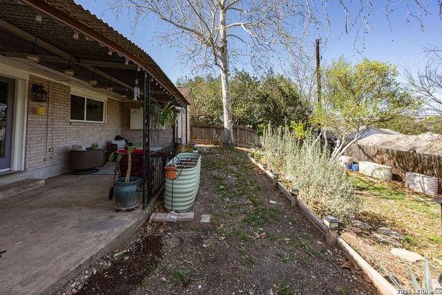 207 Greycliff, Live Oak, TX 78233