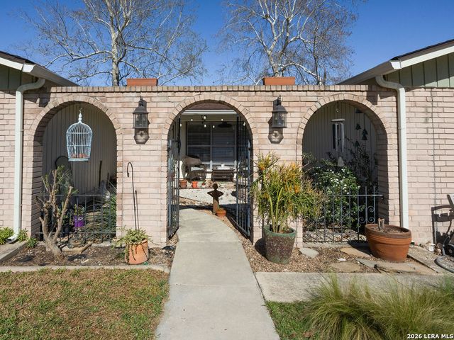 207 Greycliff, Live Oak, TX 78233