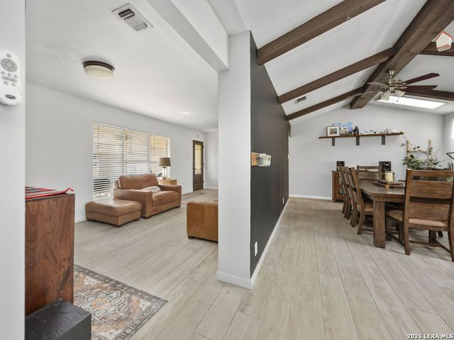 207 Greycliff, Live Oak, TX 78233