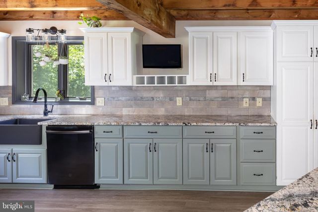 4105 EDGES MILL RD, Downingtown, PA 19335