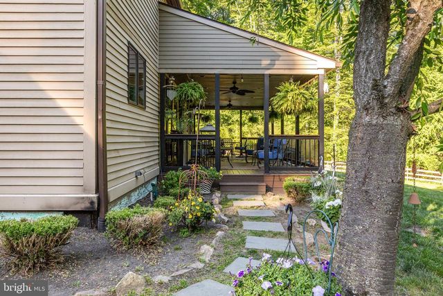 4105 EDGES MILL RD, Downingtown, PA 19335