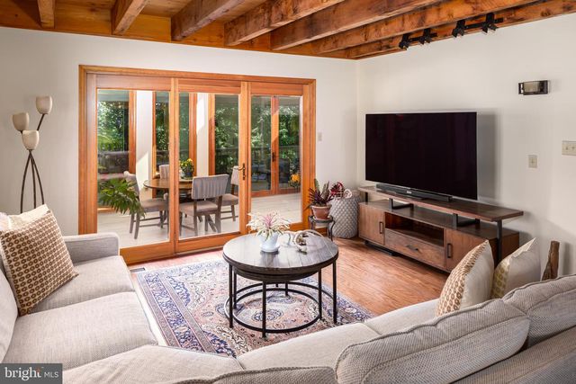 4105 EDGES MILL RD, Downingtown, PA 19335
