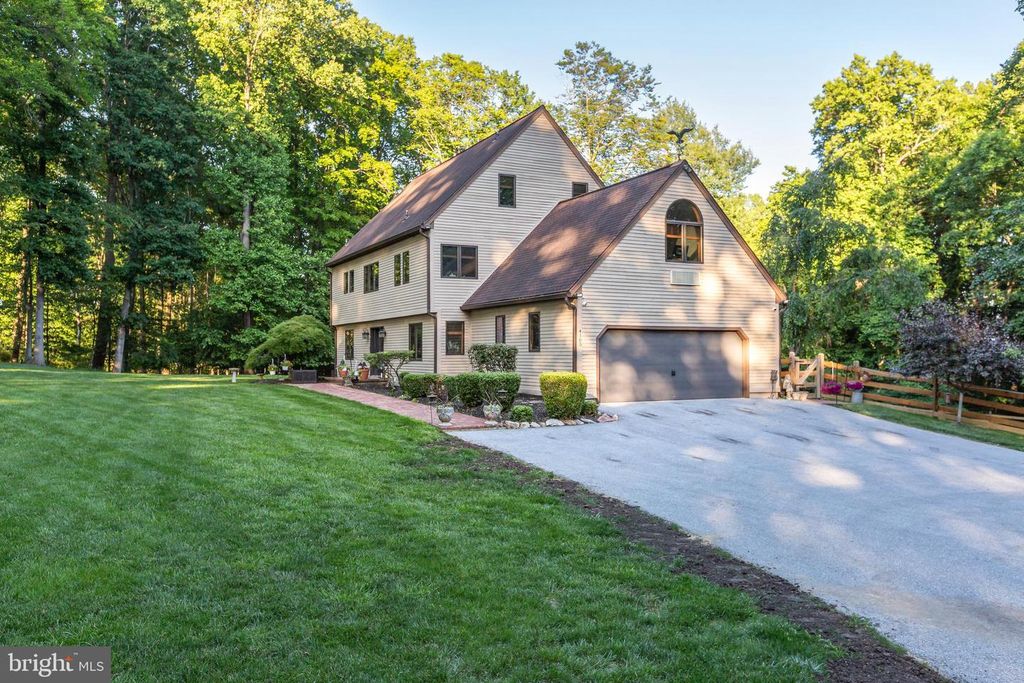 4105 EDGES MILL RD, Downingtown, PA 19335