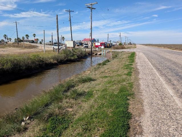 201 Carancahua Street, Sargent, TX 77414