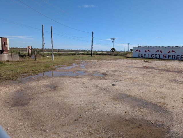 201 Carancahua Street, Sargent, TX 77414