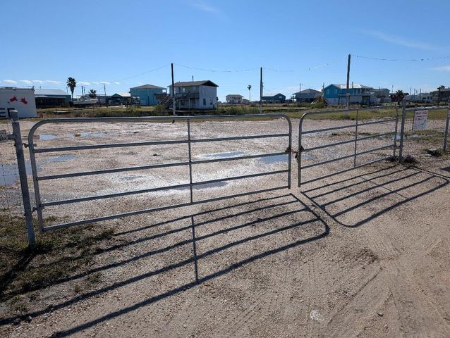201 Carancahua Street, Sargent, TX 77414