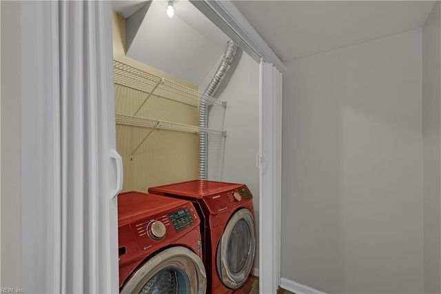 106 Heather Way Apt D, Yorktown, VA 23693