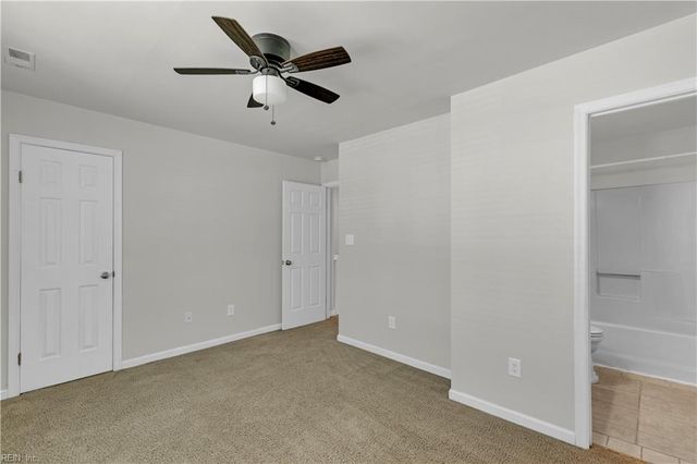 106 Heather Way Apt D, Yorktown, VA 23693