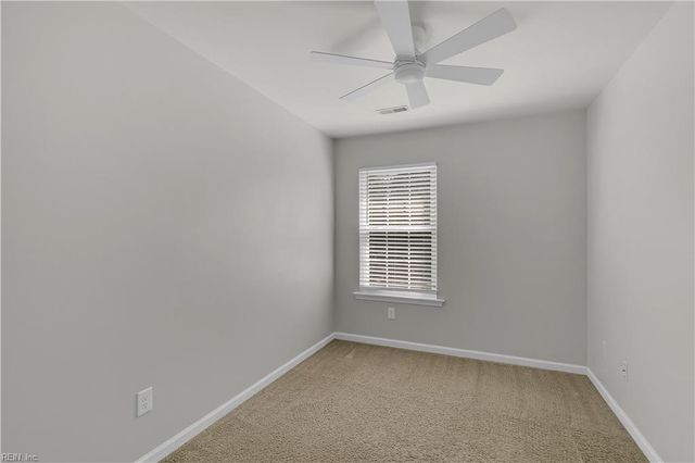 106 Heather Way Apt D, Yorktown, VA 23693