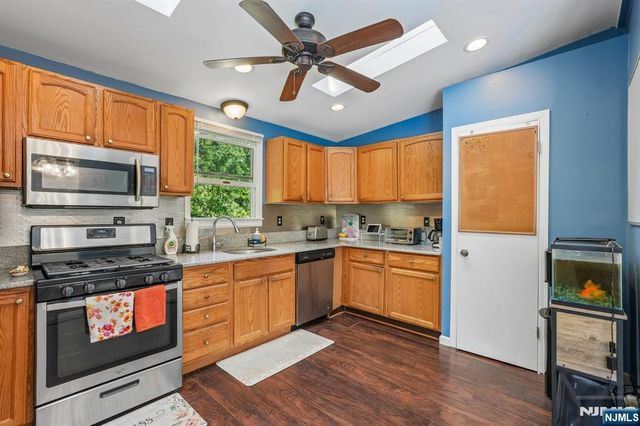 2 Howard Street, Pompton Lakes, NJ 07442