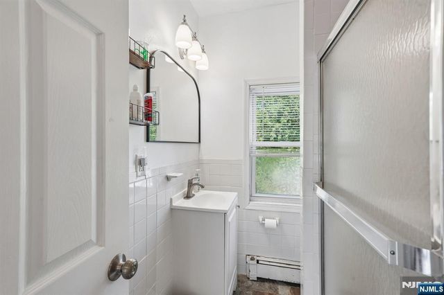 2 Howard Street, Pompton Lakes, NJ 07442