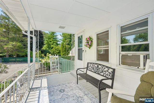 2 Howard Street, Pompton Lakes, NJ 07442