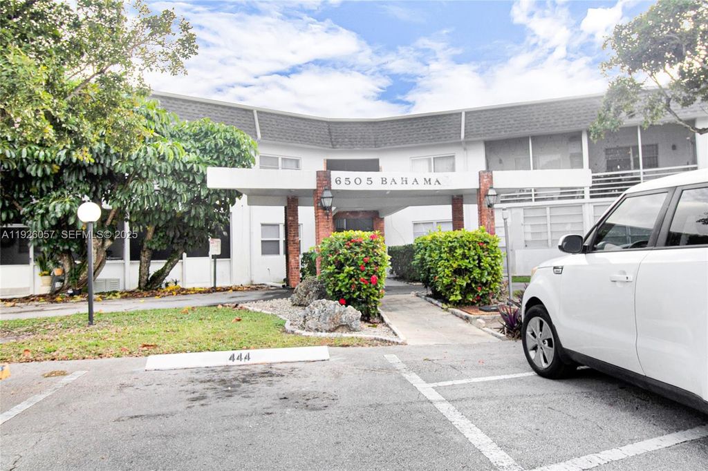 6505 Winfield Blvd B-4, Margate, FL 33063