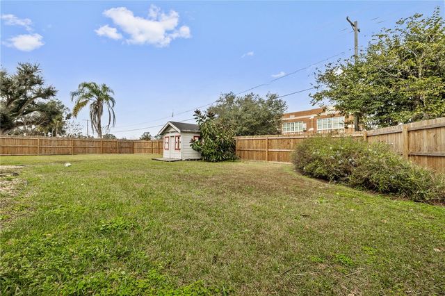 14440 12TH STREET, Dade City, FL 33523