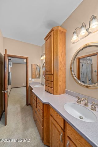 3380 S Hunters Run, Tucson, AZ 85730