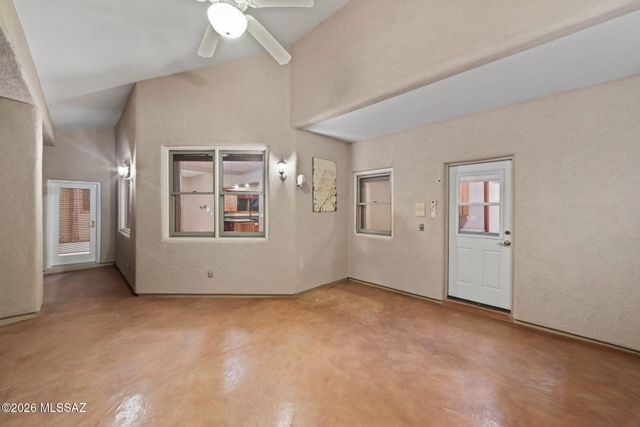 3380 S Hunters Run, Tucson, AZ 85730