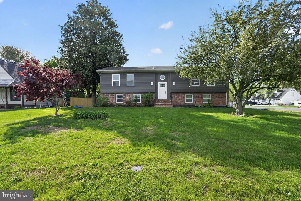 Image 1 of property listing at 225 NICHOLS MANOR DR, Stevensville, MD 21666