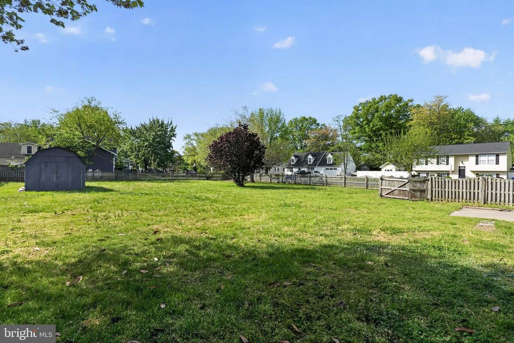 Image 15 of property listing at 225 NICHOLS MANOR DR, Stevensville, MD 21666