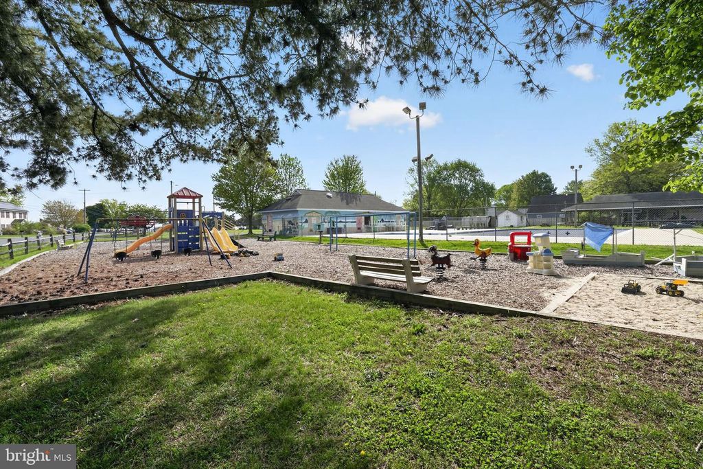 Image 16 of property listing at 225 NICHOLS MANOR DR, Stevensville, MD 21666