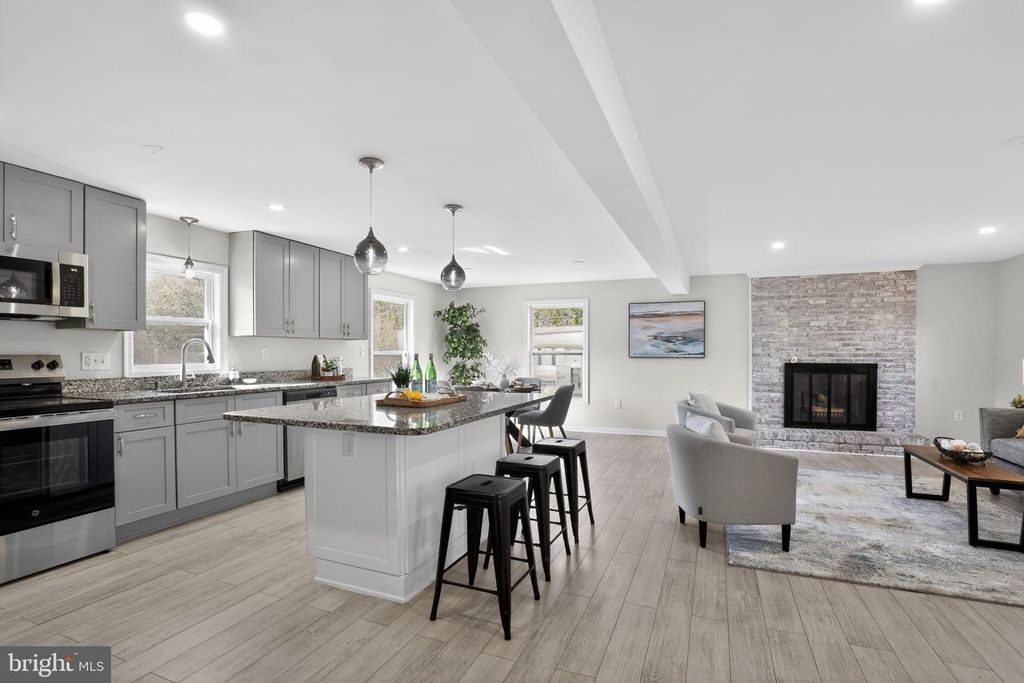 Image 6 of property listing at 225 NICHOLS MANOR DR, Stevensville, MD 21666