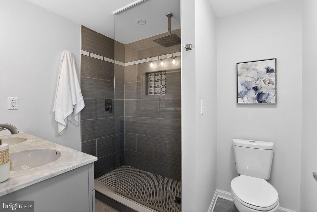 Image 9 of property listing at 225 NICHOLS MANOR DR, Stevensville, MD 21666