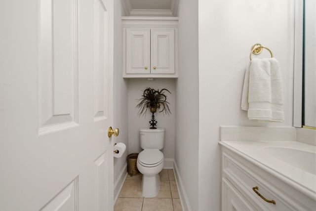 3 Martin Lane, Spring Valley Village, TX 77055