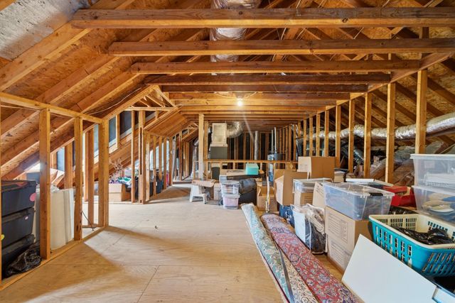 3 Martin Lane, Spring Valley Village, TX 77055