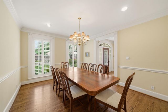 3 Martin Lane, Spring Valley Village, TX 77055